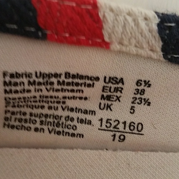 American Eagle woven slip-ons / flats 6.5 - Picture 4 of 6